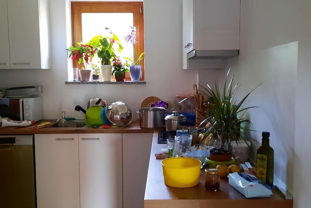 Holiday Home For 8 People, Pool + Sea View Vilanija Zewnętrze zdjęcie