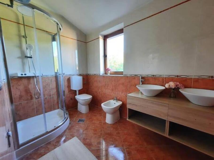 Holiday Home For 8 People, Pool + Sea View Vilanija Zewnętrze zdjęcie